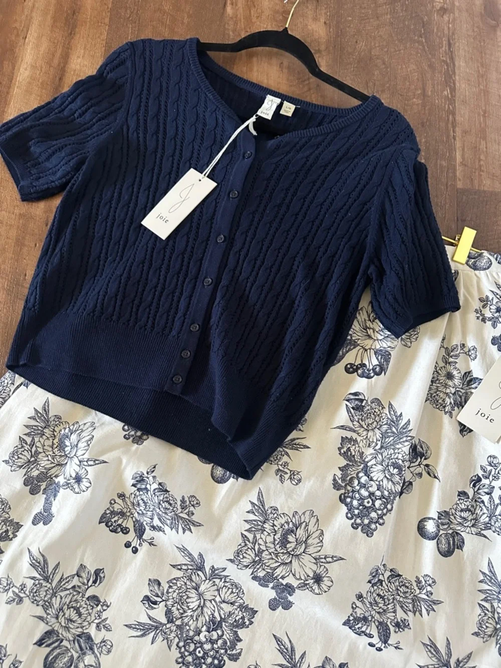 Joie navy sweater and floral matching skirt set size large NWT - Picture 2 of 4